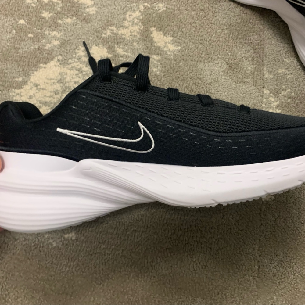 NWT Nike Uplift SC Men’s Shoes - Picture 4 of 5